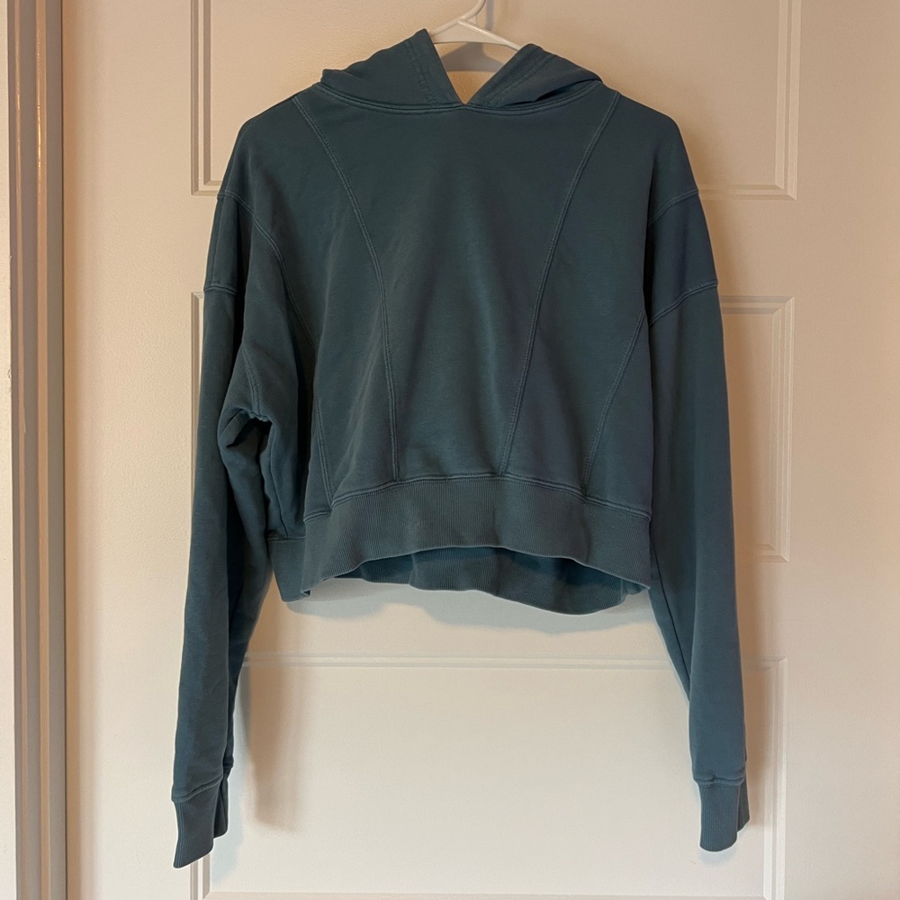 🆕 Cropped Hoodie